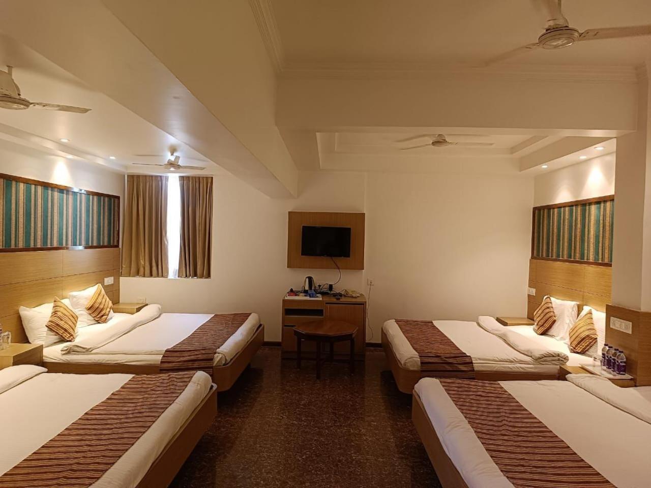 Hotel Amer Green'S Bhopal Buitenkant foto